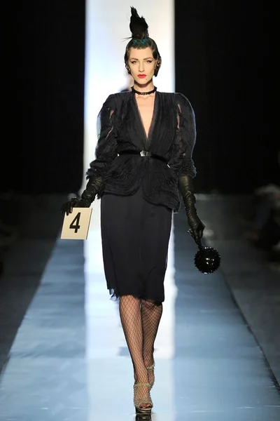Look 4